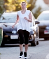 Idina_Jogging_28729.jpg