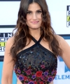 Idina_Latin_AMAs_28829.jpg